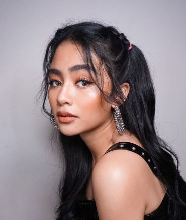 Vivoree Esclito