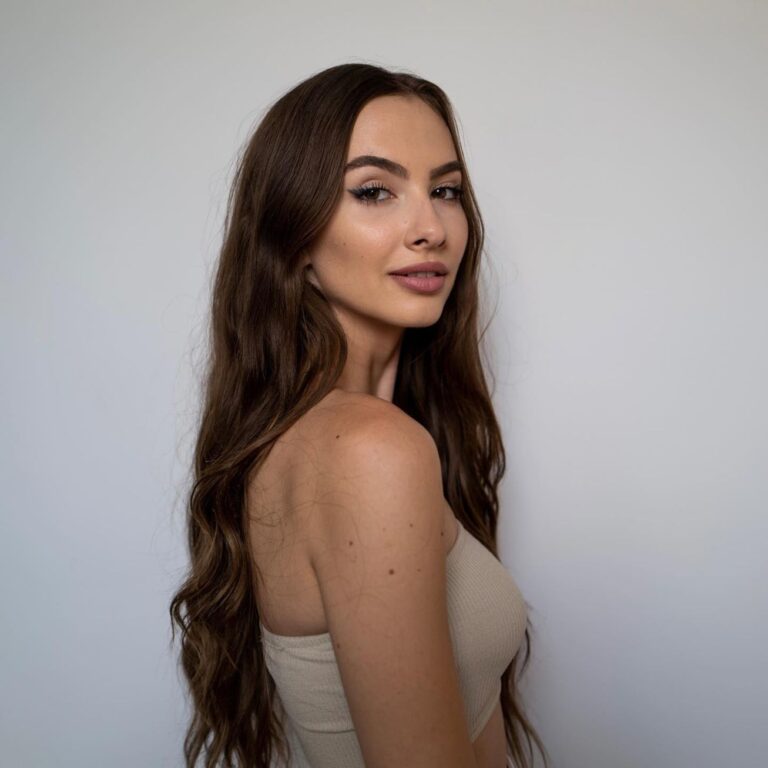 Elegant Austrian Women: What Makes Them Perfect Girlfriends?
